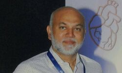 കൊവിഡ് 19: നിരോധനാജ്ഞ ലംഘിച്ച് കൂട്ട പ്രാര്‍ത്ഥന; ഡോക്ടര്‍ക്ക് സസ്‌പെന്‍ഷന്‍