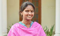 വിദേശത്ത് കുടുങ്ങിയ ഇന്ത്യക്കാരെ തിരികെയെത്തിക്കാന്‍ നടപടി സ്വീകരിക്കണം: രമ്യ ഹരിദാസ്