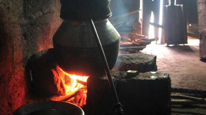 വയനാട്ടില്‍ 200 ലിറ്റര്‍ വാഷ് പിടികൂടി