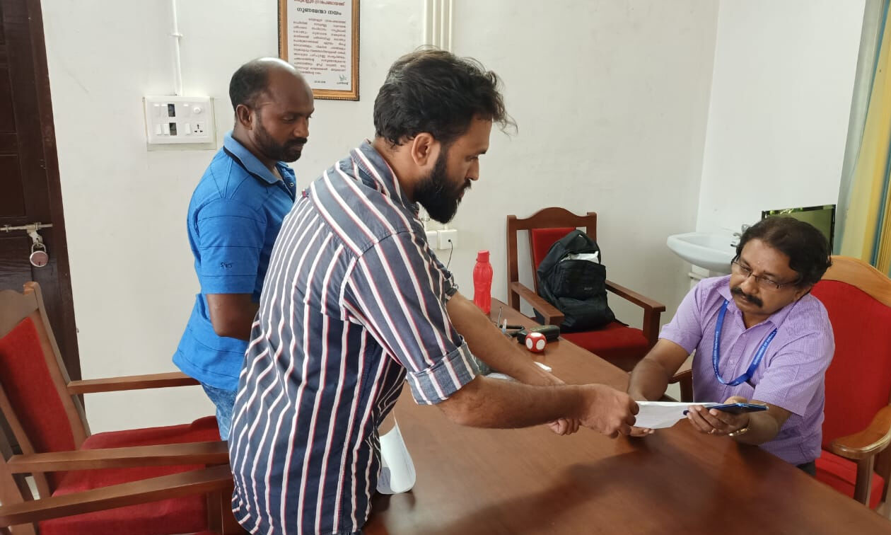 സന്നദ്ധസേന പ്രവര്‍ത്തകര്‍ക്ക് പ്രവര്‍ത്തനാനുമതി നിഷേധിച്ചു