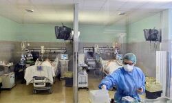 เด
เดฎเตเดฐเดฟเดเตเดเดฏเดฟเดฒเตโ เดเตเดตเดฟเดกเต เดฌเดพเดงเดฟเดคเดฐเตโ เดฐเดฃเตเดเตเดเตเดเดฟ เดเดเดจเตเดจเต; เดฎเตเดจเตเดจเดฐเดฒเดเตเดทเด เดฎเดฐเดฃเด เด
เดฎเตเดฐเดฟเดเตเดเดฏเดฟเดฒเตโ เดเตเดตเดฟเดกเต เดฌเดพเดงเดฟเดคเดฐเตโ เดฐเดฃเตเดเตเดเตเดเดฟ เดเดเดจเตเดจเต; เดฎเตเดจเตเดจเดฐเดฒเดเตเดทเด เดฎเดฐเดฃเด