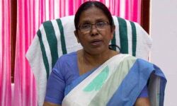 കൊവിഡ്: മരിച്ച മാഹി സ്വദേശിക്ക് ഗുരുതരമായ ആരോഗ്യപ്രശ്നങ്ങള്; രക്ഷിക്കാന് പരമാവധി ശ്രമിച്ചെന്ന് ആരോഗ്യമന്ത്രി കൊവിഡ്: മരിച്ച മാഹി സ്വദേശിക്ക് ഗുരുതരമായ ആരോഗ്യപ്രശ്നങ്ങള്; രക്ഷിക്കാന് പരമാവധി ശ്രമിച്ചെന്ന് ആരോഗ്യമന്ത്രി