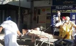 ലോക്ക് ഡൗണ്‍ ലംഘനം; ചോദ്യം ചെയ്ത പോലിസ്‌കാരന്റെ കൈ വെട്ടി