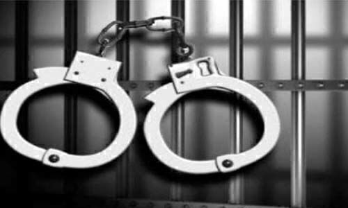 കൊവിഡ്: ക്വാറന്റൈനിലിരിക്കെ വയനാട്ടിലേക്ക് രണ്ടാംതവണയും ഒളിച്ചുകടന്ന യുവാക്കള് റിമാന്റില് കൊവിഡ്: ക്വാറന്റൈനിലിരിക്കെ വയനാട്ടിലേക്ക് രണ്ടാംതവണയും ഒളിച്ചുകടന്ന യുവാക്കള് റിമാന്റില്