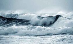 വേലിയേറ്റത്തിന് സാധ്യത; തീരപ്രദേശത്ത് ജാഗ്രതാ നിർദേശം