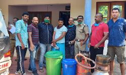 ചാരായ വാറ്റ്: കവിയും ഗായകനുമായ യുവാവ് അറസ്റ്റിൽ