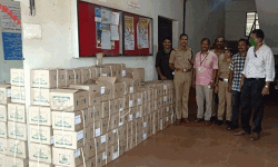 ആലപ്പുഴയില് 700 ലിറ്റര് വ്യാജ അരിഷ്ടം പിടിച്ചെടുത്തു ആലപ്പുഴയില് 700 ലിറ്റര് വ്യാജ അരിഷ്ടം പിടിച്ചെടുത്തു