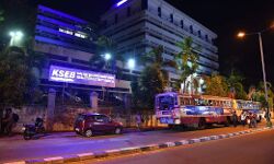 കൊവിഡ്; തെക്കന്‍ ജില്ലകളില്‍ കുടുങ്ങിയ കെഎസ്ഇബി ജീവനക്കാരെ ജോലിസ്ഥലത്തെത്തിച്ചു