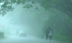 കേരളത്തിൽ 24 വരെ ഇടിമിന്നലോടു കൂടിയ മഴയ്ക്കും കാറ്റിനും സാധ്യത