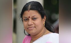 ലോക്ക് ഡൗണ് ലംഘനം: കൊല്ലം ഡിസിസി അധ്യക്ഷ ബിന്ദു കൃഷ്ണ അറസ്റ്റില് ലോക്ക് ഡൗണ് ലംഘനം: കൊല്ലം ഡിസിസി അധ്യക്ഷ ബിന്ദു കൃഷ്ണ അറസ്റ്റില്