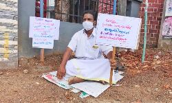 ഗ്രാമപ്പഞ്ചായത്തിന്റെ അനാസ്ഥയ്‌ക്കെതിരേ ഒറ്റയാന്‍ സമരം
