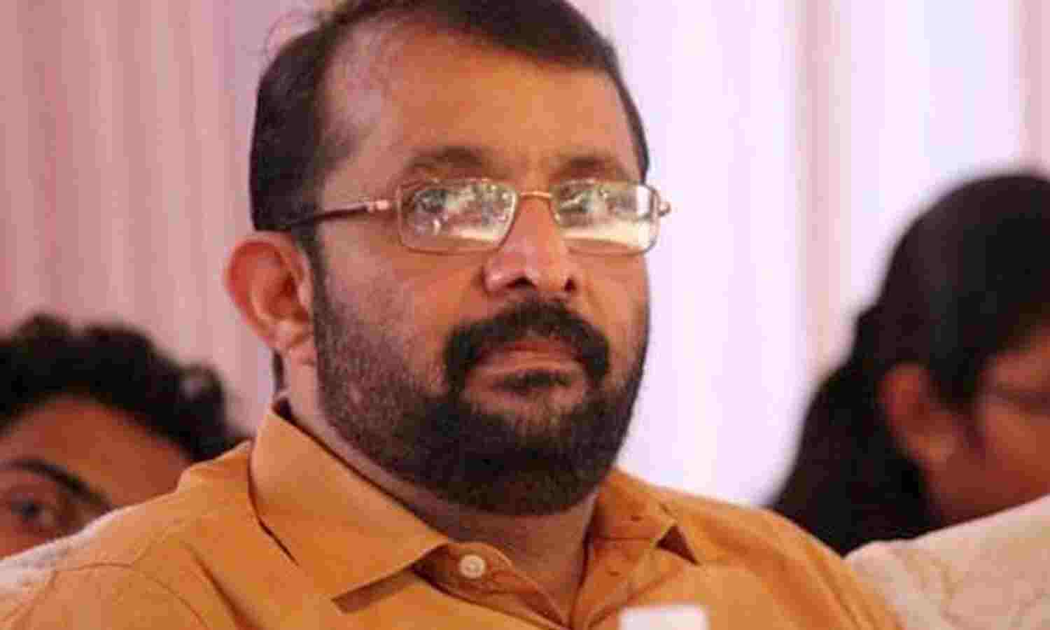 ഡോളര് കടത്ത് കേസ്: സ്പീക്കര് പി ശ്രീരാമകൃഷ്ണന് കസ്റ്റംസ് നോട്ടീസ് ഡോളര് കടത്ത് കേസ്: സ്പീക്കര് പി ശ്രീരാമകൃഷ്ണന് കസ്റ്റംസ് നോട്ടീസ്
