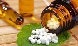 അനധികൃത ഹോമിയോ മരുന്ന് വിതരണം പഞ്ചായത്ത് അധികൃതര് തടഞ്ഞു അനധികൃത ഹോമിയോ മരുന്ന് വിതരണം പഞ്ചായത്ത് അധികൃതര് തടഞ്ഞു