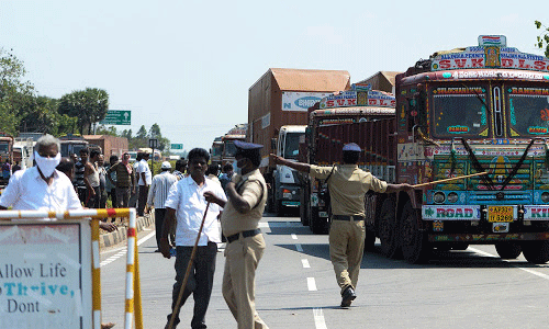 തമിഴ്‌നാട്ടില്‍ നിന്നെത്തിയവര്‍ക്ക് കൊവിഡ്:  അതിര്‍ത്തികളില്‍ പരിശോധന കര്‍ശനമാക്കി