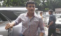 നെഞ്ചുവേദന; സൗരവ് ഗാംഗുലി വീണ്ടും ആശുപത്രിയില് നെഞ്ചുവേദന; സൗരവ് ഗാംഗുലി വീണ്ടും ആശുപത്രിയില്