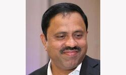 ദുബയില് മരിച്ച വ്യവസായി ജോയ് അറക്കലിന്റെ മൃതദേഹം നാട്ടിലെത്തിച്ചു ദുബയില് മരിച്ച വ്യവസായി ജോയ് അറക്കലിന്റെ മൃതദേഹം നാട്ടിലെത്തിച്ചു