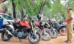 ലോക്ക് ഡൗണ്‍ ലംഘനം: പിടിച്ചെടുത്ത വാഹനങ്ങള്‍ വിട്ടുനല്‍കാന്‍ ജില്ലാ പോലിസ് മേധാവിമാര്‍ക്ക് നിര്‍ദേശം