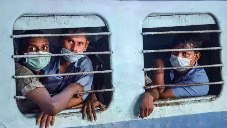മലബാറില് നിന്ന് 1138 അതിഥി തൊഴിലാളികള് ഭോപ്പാലിലേക്ക് മടങ്ങി മലബാറില് നിന്ന് 1138 അതിഥി തൊഴിലാളികള് ഭോപ്പാലിലേക്ക് മടങ്ങി