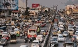 ഐടി മേഖലയില് നേരിയ ഇളവ് അനുവദിച്ചു; ലോക്ക് ഡൗണിലും ബെംഗളൂരുവില് ഗതാഗതകുരുക്ക് ഐടി മേഖലയില് നേരിയ ഇളവ് അനുവദിച്ചു; ലോക്ക് ഡൗണിലും ബെംഗളൂരുവില് ഗതാഗതകുരുക്ക്