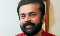 നടൻ രവി വള്ളത്തോൾ അന്തരിച്ചു നടൻ രവി വള്ളത്തോൾ അന്തരിച്ചു