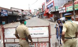 കോട്ടയത്ത് നിയന്ത്രണം കര്‍ശനം; ജില്ലയിലേക്കുള്ള പ്രവേശനം നിരോധിച്ചു