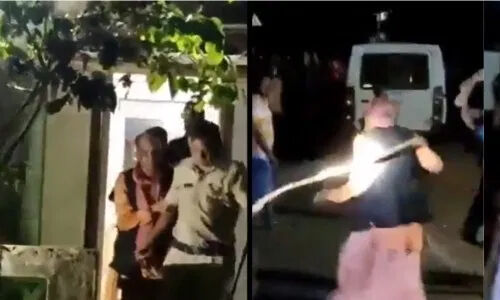 പല്‍ഘാര്‍ ആള്‍ക്കൂട്ടക്കൊല: മൂന്ന് പോലിസുകാര്‍ക്ക് സസ്‌പെന്‍ഷന്‍