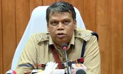 പൊതുസ്ഥലങ്ങളിൽ മാ​സ്ക് ധ​രി​ക്കു​ന്ന​ത് നി​ർ​ബ​ന്ധ​മാ​ക്കി​: ഡി​ജി​പി