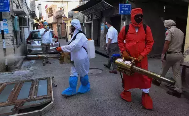 രാജ്യത്തെ കൊവിഡ് 19 ഹോട്ട്‌സ്‌പോട്ടുകളുടെ എണ്ണം 15 ദിവസത്തിനകം 23 ശതമാനം കുറഞ്ഞതായി കേന്ദ്രം