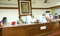 കൊവിഡ് പ്രതിരോധം: വയോജനങ്ങള്‍ക്ക് പ്രത്യേക പരിരക്ഷ; കോട്ടയത്ത് നിയന്ത്രണങ്ങളും ജാഗ്രതയും തുടരും
