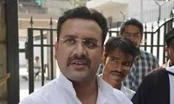 ലോക്ക്ഡൗണ്‍ ലംഘിച്ച് തീര്‍ത്ഥാടനം; ഉത്തര്‍പ്രദേശ് എംഎല്‍എക്കെതിരേ കേസ്