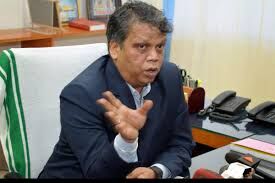 അവശ്യ സര്വ്വീസ് വിഭാഗത്തില്പ്പെട്ടവര്ക്ക് പാസ് ആവശ്യമില്ലെന്ന് ഡിജിപി അവശ്യ സര്വ്വീസ് വിഭാഗത്തില്പ്പെട്ടവര്ക്ക് പാസ് ആവശ്യമില്ലെന്ന് ഡിജിപി