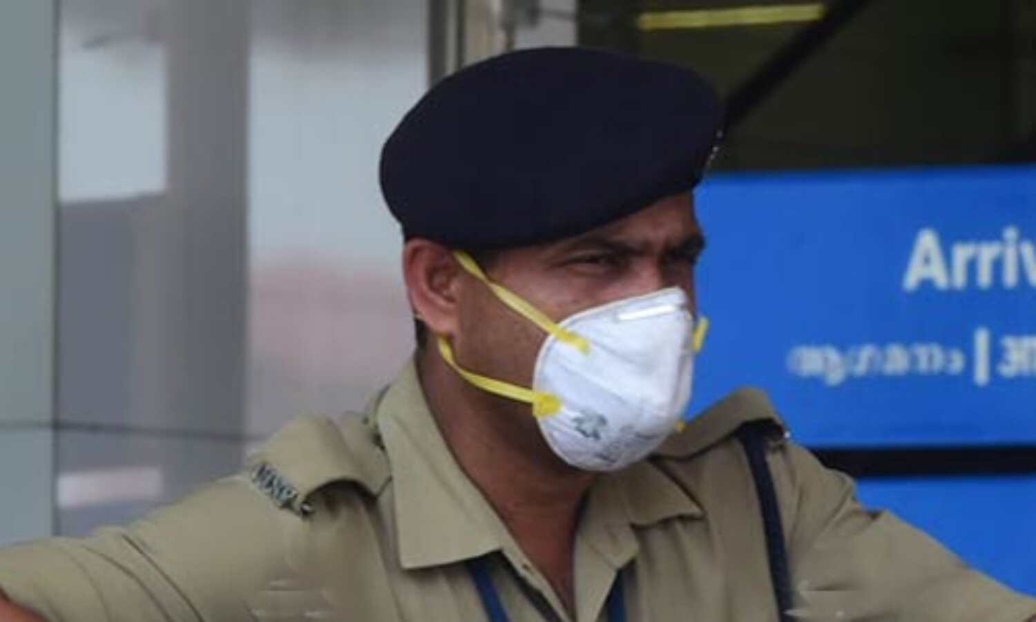 വിമാനത്താവളങ്ങളില് പോലിസ് സ്പെഷ്യല് ഓഫീസര്മാരെ നിയോഗിച്ചു വിമാനത്താവളങ്ങളില് പോലിസ് സ്പെഷ്യല് ഓഫീസര്മാരെ നിയോഗിച്ചു