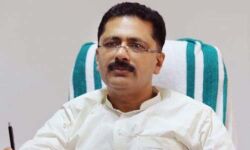 ദുബയില്‍നിന്ന് കരിപ്പൂരില്‍ മടങ്ങിയെത്തുന്നവരെ കര്‍ശന ആരോഗ്യപരിശോധനയ്ക്ക് വിധേയമാക്കും: മന്ത്രി കെ ടി ജലീല്‍