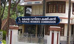 കന്യാസ്ത്രീ മഠത്തിലെ വിദ്യാര്‍ഥിനിയുടെ മരണം: വനിതാ കമ്മീഷന്‍ റിപോര്‍ട്ട് തേടി