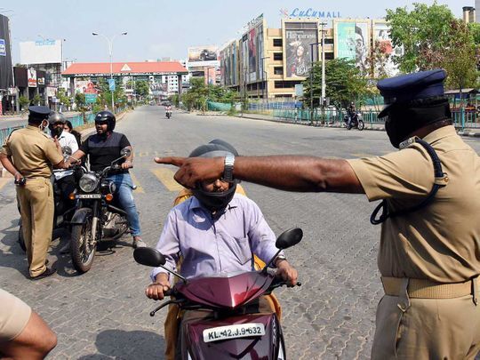 ലോക്ക് ഡൗണ്‍ ലംഘനം: സംസ്ഥാനത്ത് ഇന്ന് 647 കേസുകള്‍; 665 അറസ്റ്റ്, പിടിച്ചെടുത്തത് 219 വാഹനങ്ങള്‍