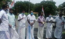 ഡൽഹിയിലെ സർക്കാർ പ്രതിനിധി എ സമ്പത്തിനെ വിളിച്ചുണർത്തി യൂത്ത് കോൺഗ്രസ് സമരം