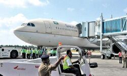 കൊവിഡ് 19: ഗള്ഫില് നിന്നുള്ള പ്രവാസികളുമായി രണ്ട് പ്രത്യേക വിമാനങ്ങള് മെയ് 13ന് കരിപ്പൂരെത്തും കൊവിഡ് 19: ഗള്ഫില് നിന്നുള്ള പ്രവാസികളുമായി രണ്ട് പ്രത്യേക വിമാനങ്ങള് മെയ് 13ന് കരിപ്പൂരെത്തും