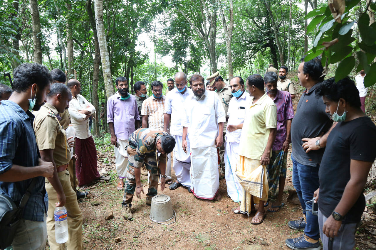 കടുവയെ പിടിക്കാന്‍ കൂടുതല്‍ റാപ്പിഡ് റെസ്‌പോണ്‍സ്  ടീമിനെ നിയോഗിക്കണം: എംഎല്‍എ