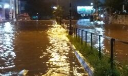 കനത്ത മഴയില്‍ തിരുവനന്തപുരം നഗരത്തിലെ താഴ്ന്ന പ്രദേശങ്ങളില്‍ വെള്ളം കയറി