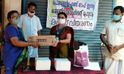 മാനസിക വെല്ലുവിളി നേരിടുന്ന കുട്ടികള്ക്കുള്ള മരുന്ന് പോപുലര് ഫ്രണ്ട് കൈമാറി മാനസിക വെല്ലുവിളി നേരിടുന്ന കുട്ടികള്ക്കുള്ള മരുന്ന് പോപുലര് ഫ്രണ്ട് കൈമാറി