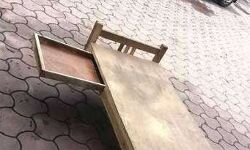 കട്ടിലിൽ അറയുണ്ടാക്കി പുകയില ഉൽപന്നങ്ങൾ വിറ്റ സ്ത്രീ പിടിയിൽ