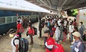 ജൂണ് 30 വരെ ബുക്ക് ചെയ്ത സാധാരണ ട്രെയിന് ടിക്കറ്റുകള് റെയില്വേ റദ്ദാക്കി ജൂണ് 30 വരെ ബുക്ക് ചെയ്ത സാധാരണ ട്രെയിന് ടിക്കറ്റുകള് റെയില്വേ റദ്ദാക്കി