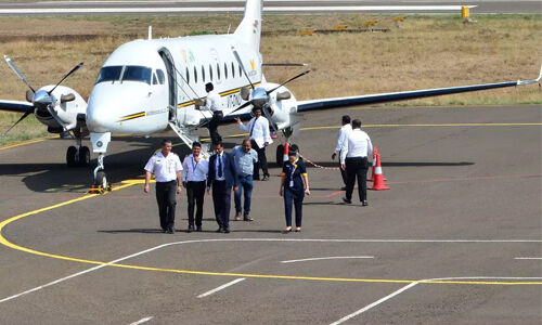 വിമാനജീവനക്കാരുടെ യാത്ര തടസ്സപ്പെടുത്തരുതെന്ന് സംസ്ഥാന പോലീസ് മേധാവി വിമാനജീവനക്കാരുടെ യാത്ര തടസ്സപ്പെടുത്തരുതെന്ന് സംസ്ഥാന പോലീസ് മേധാവി