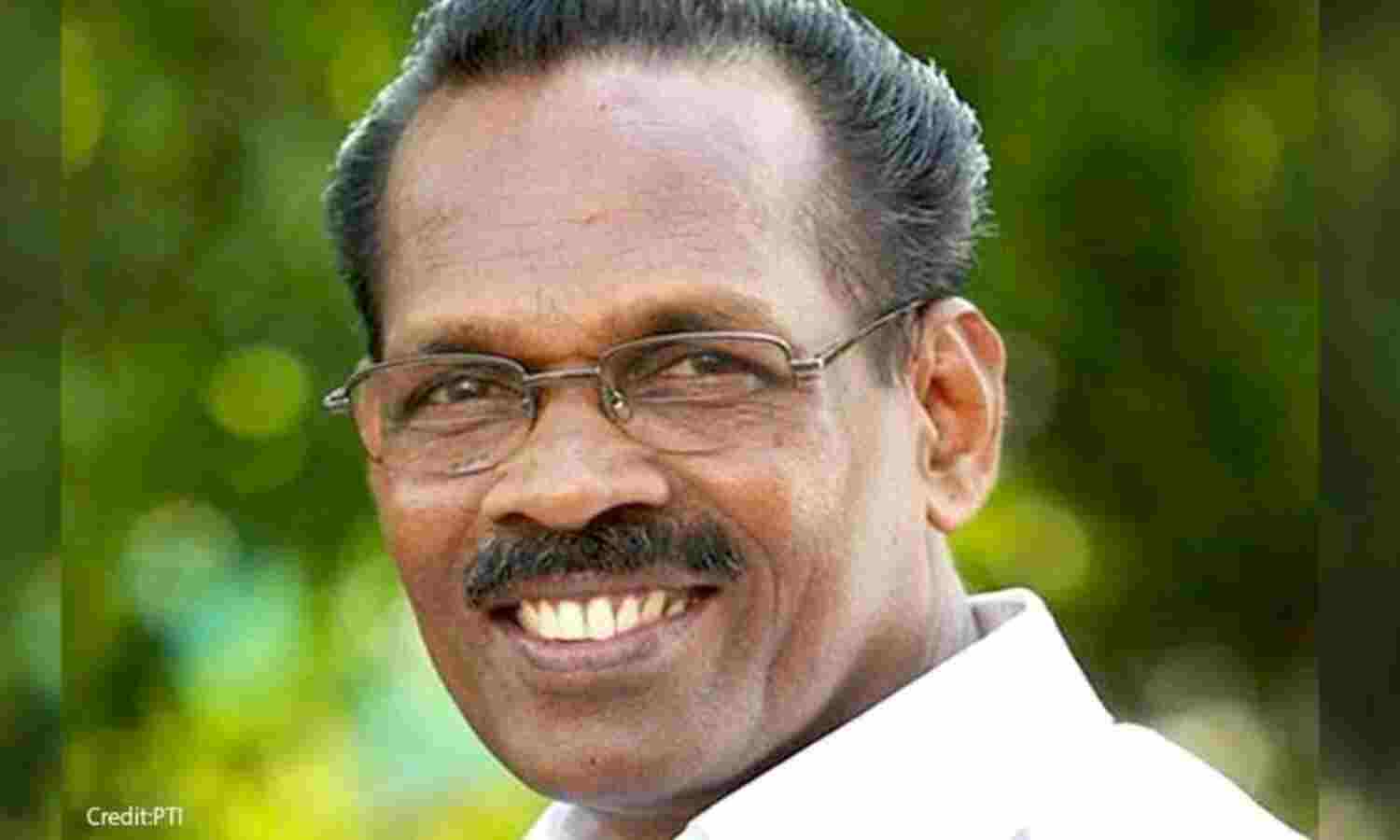 കേരളത്തില് മദ്യശാലകള് തുറക്കുമെന്ന് എക്സൈസ് മന്ത്രി കേരളത്തില് മദ്യശാലകള് തുറക്കുമെന്ന് എക്സൈസ് മന്ത്രി