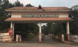 കൊവിഡ് പോസിറ്റീവ് , നെഗറ്റീവ് പ്രസവമുറികള്: ഗര്ഭിണികള്ക്ക് കൂടുതല് സൗകര്യങ്ങളുമായി കളമശേരി മെഡിക്കല് കോളജ് കൊവിഡ് പോസിറ്റീവ് , നെഗറ്റീവ് പ്രസവമുറികള്: ഗര്ഭിണികള്ക്ക് കൂടുതല് സൗകര്യങ്ങളുമായി കളമശേരി മെഡിക്കല് കോളജ്