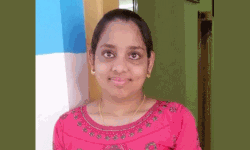 ഭാര്യയുടെ ചേതനയറ്റ ശരീരത്തെ അനുഗമിക്കാനും അന്ത്യകര്‍മങ്ങളില്‍ പങ്കെടുക്കാനുമാവാതെ ഭര്‍ത്താവും മകളും