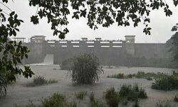 മലങ്കര അണക്കെട്ടിന്റെ മൂന്ന് ഷട്ടറുകള്‍ തുറന്നു; തീരവാസികള്‍ക്ക് ജാഗ്രതാ നിര്‍ദേശം