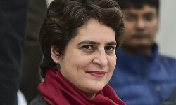 പ്രിയങ്കയുടെ അഭ്യര്ഥന അംഗീകരിച്ച് യുപി സര്ക്കാര്; ആയിരം ബസ്സുകള്ക്ക് തൊഴിലാളികളെ കൊണ്ടുവരാം പ്രിയങ്കയുടെ അഭ്യര്ഥന അംഗീകരിച്ച് യുപി സര്ക്കാര്; ആയിരം ബസ്സുകള്ക്ക് തൊഴിലാളികളെ കൊണ്ടുവരാം