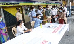 ട്രെയിനുകളില് എത്തുന്ന യാത്രക്കാര്ക്ക് പരിശോധന; മോക് ഡ്രില് നടത്തി ട്രെയിനുകളില് എത്തുന്ന യാത്രക്കാര്ക്ക് പരിശോധന; മോക് ഡ്രില് നടത്തി