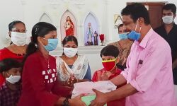 പിറന്നാള് ആഘോഷം ഉപേക്ഷിച്ച സ്റ്റിന്ഷയ്ക്ക് സമ്മാനവുമായി എംഎല്എ പിറന്നാള് ആഘോഷം ഉപേക്ഷിച്ച സ്റ്റിന്ഷയ്ക്ക് സമ്മാനവുമായി എംഎല്എ